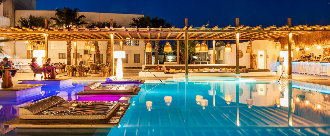 Smy Mediterranean White Santorini ★★★★ - Luxe et raffinement dans un cadre de rêve sur un joyau des Cyclades. - Santorini, Greece