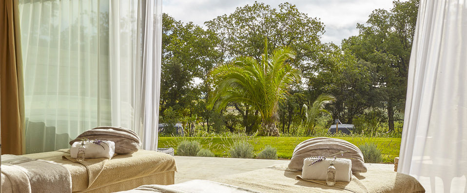 Château St Pierre de Serjac ★★★★ - dernière minute - Escapade d’exception au cœur d’un paisible domaine viticole d’Occitanie. - Occitanie, France