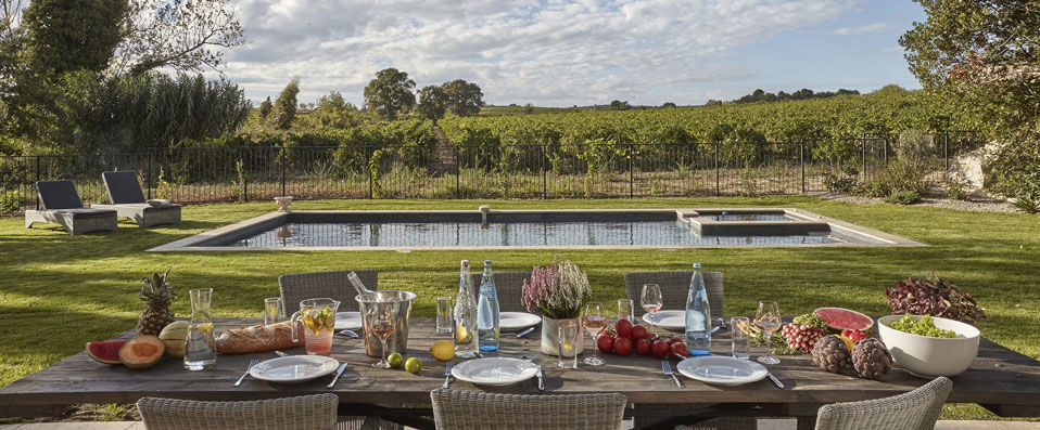 Château St Pierre de Serjac ★★★★ - dernière minute - Escapade d’exception au cœur d’un paisible domaine viticole d’Occitanie. - Occitanie, France