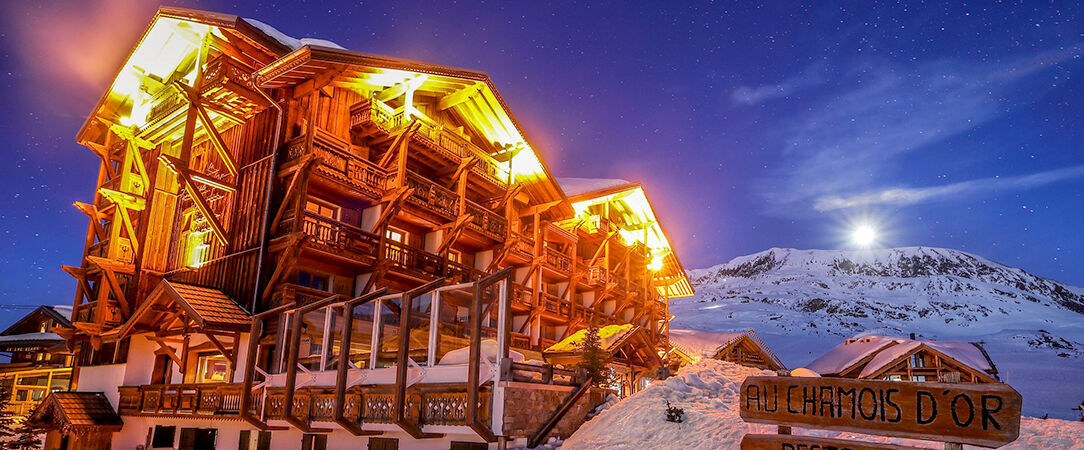 Hôtel Au Chamois d'Or by Les Etincelles ★★★★★ - A luxurious mountain retreat in the French Alps. - L'Alpe-d'Huez, France