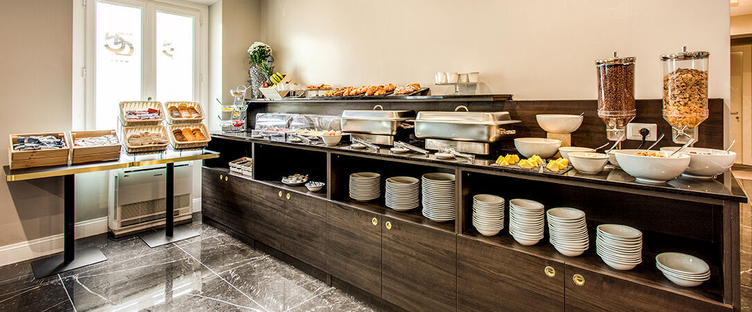 Hotel 55 Fifty-Five - Maison d'Art Collection ★★★★ - Stylish four-star escape in the heart of Rome. - Rome, Italy