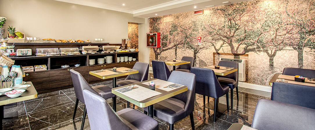 Hotel 55 Fifty-Five - Maison d'Art Collection ★★★★ - Stylish four-star escape in the heart of Rome. - Rome, Italy