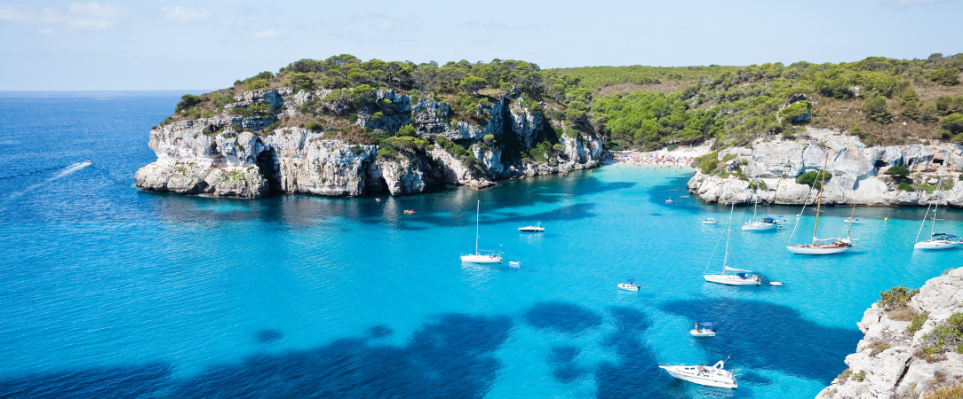 Hotel Jeni & Restaurant - Hôtel familial, confort et hospitalité en plein cœur de la merveilleuse île de Minorque. - Minorca, Spain