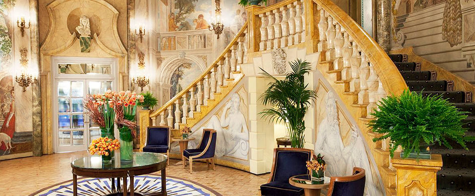 The Pierre, A Taj Hotel, New York ★★★★★ - The quintessence of timeless Manhattan elegance. - New York, USA