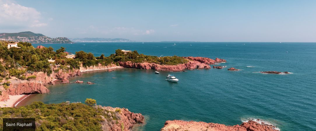 Unique Hôtel & Résidence Saint Raphaël ★★★★ - Where Luxury Meets Charm: Your Unique Riviera Retreat Awaits! - Saint-Raphaël, France