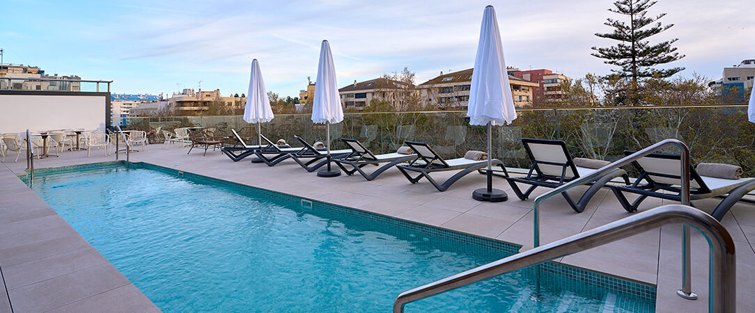 Óbal Urban Hotel ★★★★ - A newly renovated hotel with a rooftop pool and live music. - Marbella, Spain