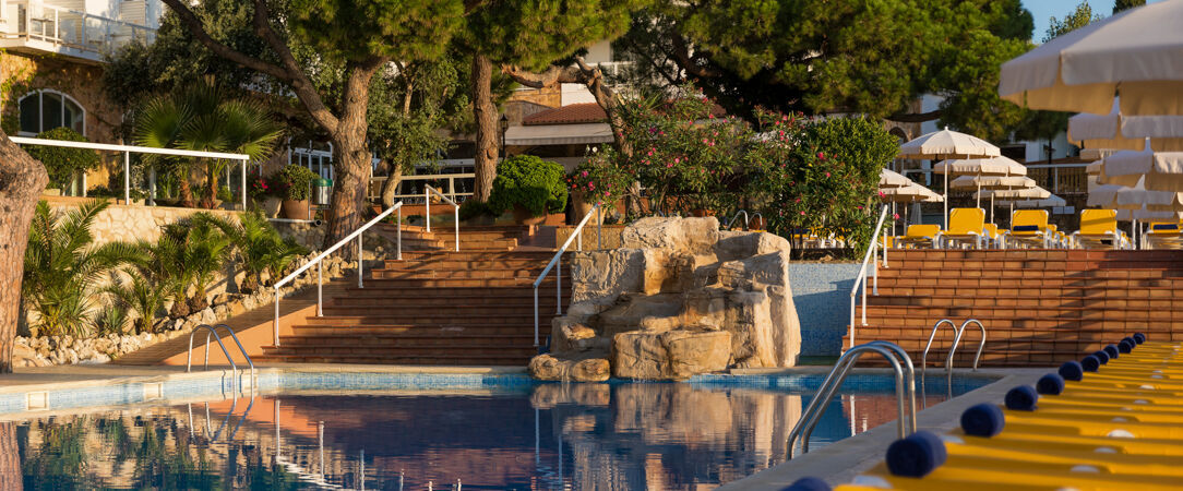 Hotel Htop Caleta Palace ★★★★ - Confort en bord de mer dans un hôtel en Espagne, l'idéal pour profiter en famille. - Catalogne, Espagne