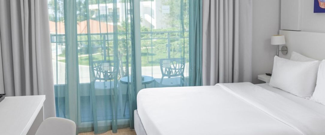 Azul Beach Resort Montenegro by Karisma ★★★★ - Charmant séjour familial face à l’Adriatique au Monténégro, l'idéal pour profiter en famille - Monténégro