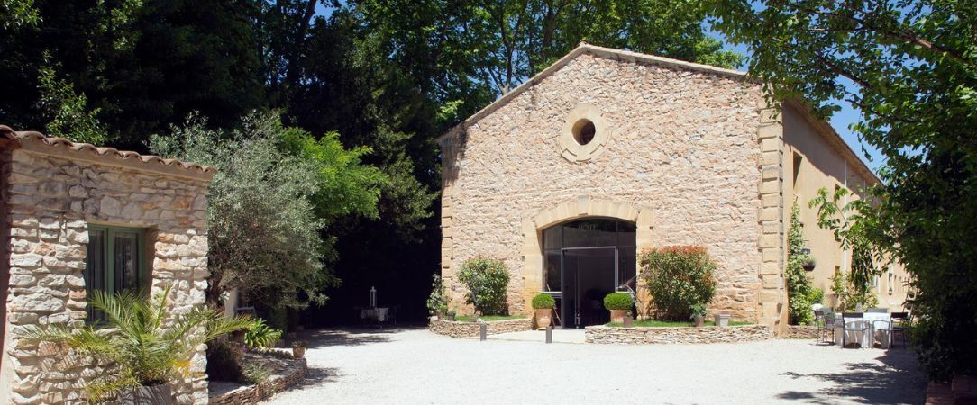 Le Pré Gallofre - A French country home set in pretty Provencal gardens. - Nîmes, France