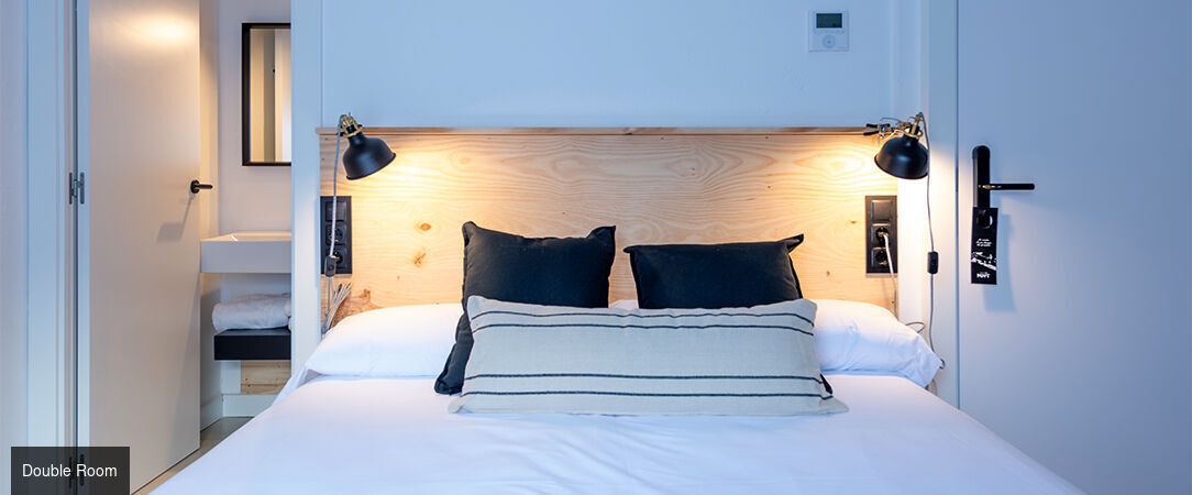 Hotel Hostal Boutique Es Menut - Discover Costa Brava's charm from a cozy old town hideaway. - Costa Brava, Spain