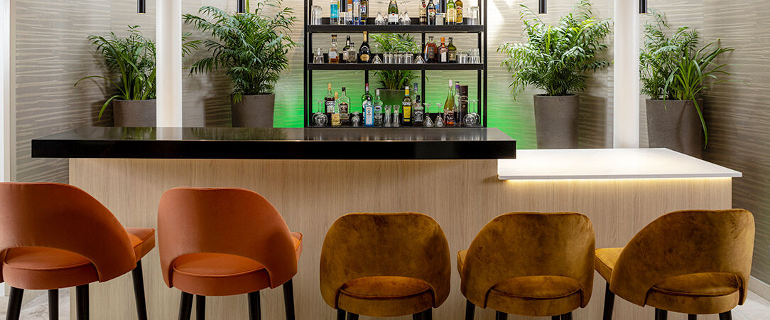 Best Western Plus Hotel Le Lavarin ★★★★ - Dernière minute - Un hôtel plein de charme et de confort, point de chute idéal pour visiter Avignon. - Avignon, France