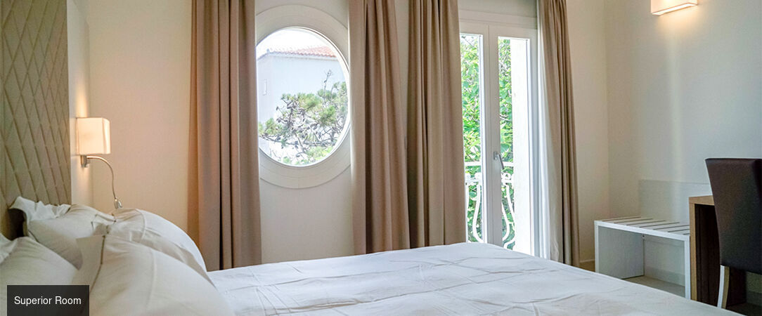 Hotel Moresco	★★★★ - Un hôtel charmant et moderne avec vue sur la mer en Sardaigne. - Sardinia, Italy