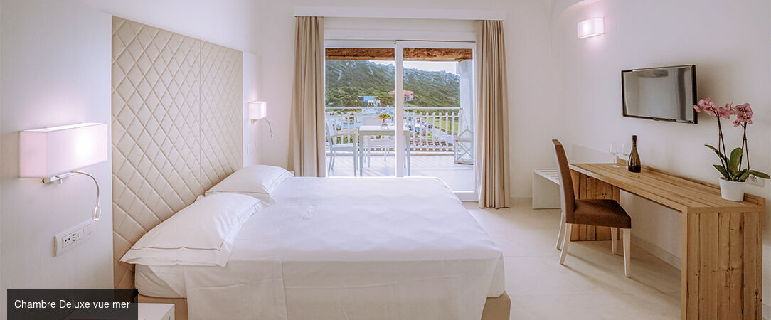 Hotel Moresco	★★★★ - Un hôtel charmant et moderne avec vue sur la mer en Sardaigne. - Sardaigne, Italie