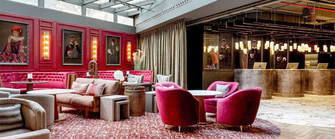 Radisson RED Madrid ★★★★ - Échappée artistique & gourmande au cœur du Triangle d’Or de Madrid. - Madrid, Espagne