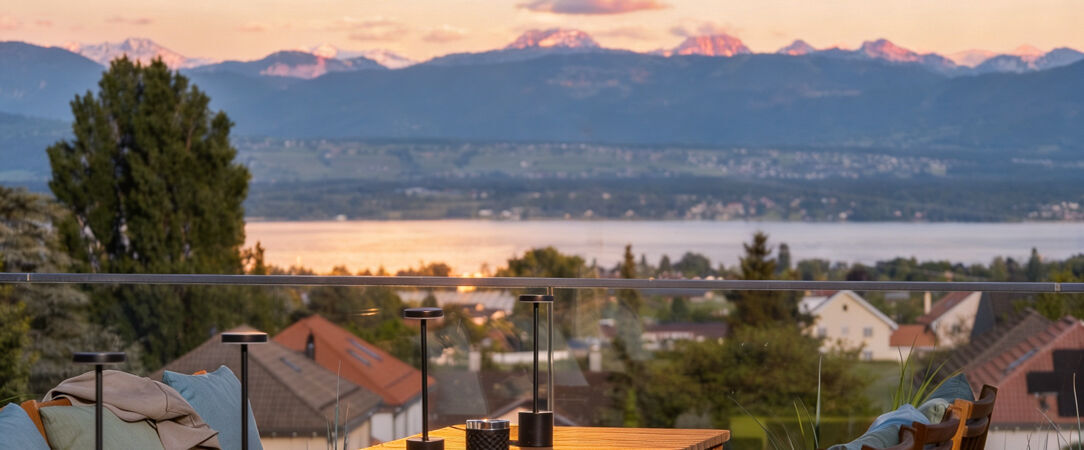 Yotel Geneva Lake ★★★★ - Discover serenity and style on the shores of Lake Geneva. - Geneva, Switzerland