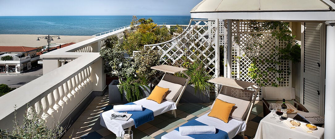 Palace Hotel Viareggio ★★★★ - A retro-chic hotel with magnificent sea views. - Tuscany, Italy