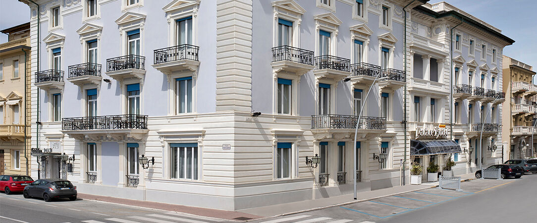 Palace Hotel Viareggio ★★★★ - A retro-chic hotel with magnificent sea views. - Tuscany, Italy