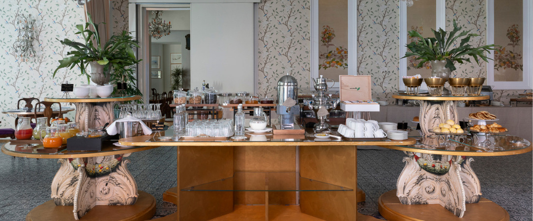 Palace Hotel Viareggio ★★★★ - A retro-chic hotel with magnificent sea views. - Tuscany, Italy