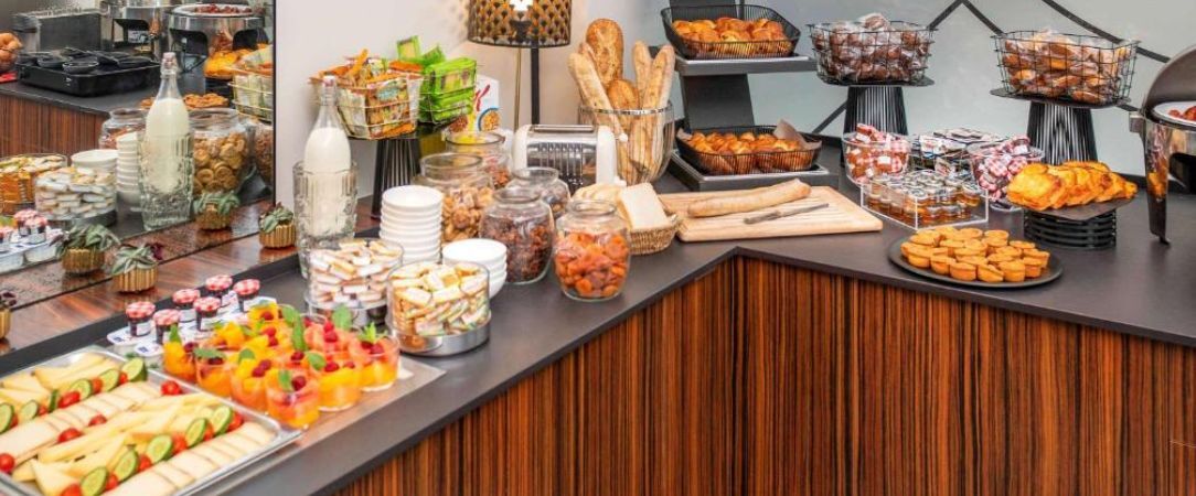 Hôtel Plaza Biarritz Plage, Handwritten Collection ★★★★ - Dernière minute - Escapade face à la mer dans cette adresse fraîchement rénovée. - Biarritz, France