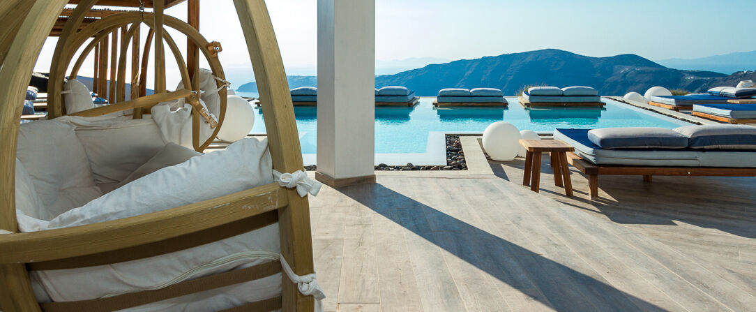 Amaze Suite ★★★★★ - Luxury cave suites with a private pool or hot tub. - Santorini, Greece