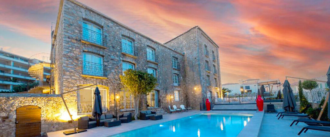 Hôtel L'Abbaye ★★★★ - Revel in luxury: where history meets modern comfort on Corsica's shores. - Calvi, France