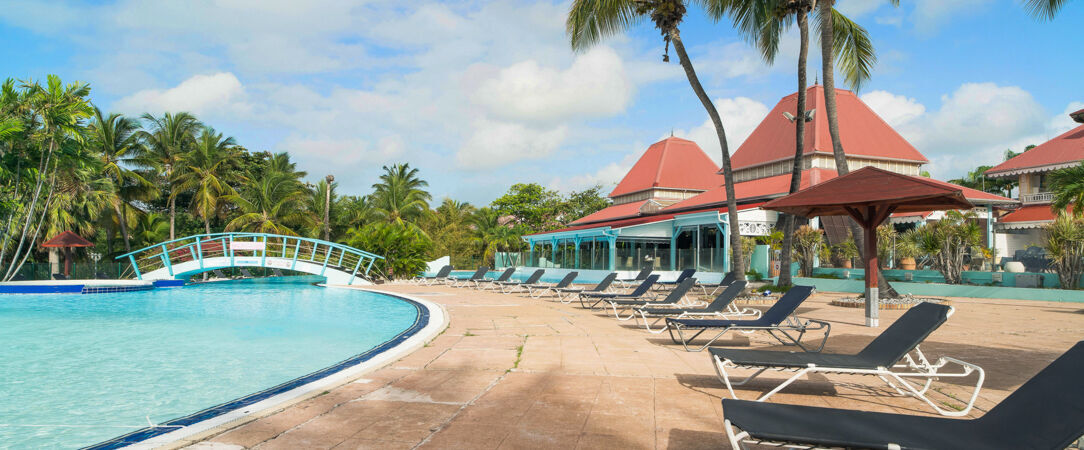 Village Pierre & Vacances - Sainte-Anne Guadeloupe - Océan et pieds dans le sable : voyage caribéen dans l’exotique guadeloupéen. - Guadeloupe, France