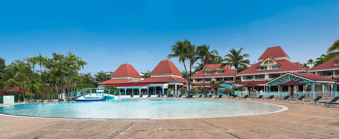 Village Pierre & Vacances - Sainte-Anne Guadeloupe - Océan et pieds dans le sable : voyage caribéen dans l’exotique guadeloupéen. - Guadeloupe, France