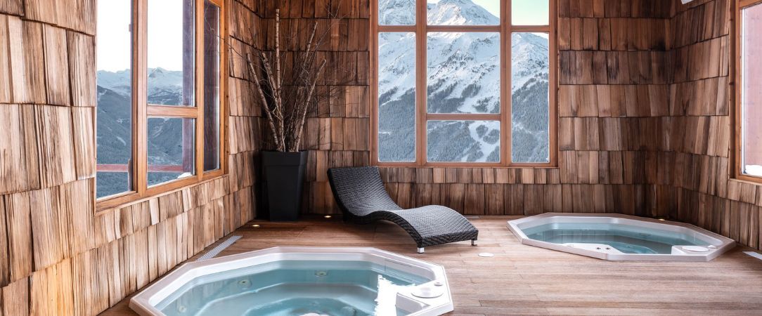 ILY Hotels & Spa La Rosière ★★★★ - Toute l’élégance d’un chalet alpin ouvert sur la nature estivale. - La Rosière, France
