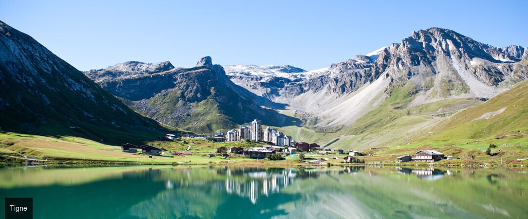 ILY Hotels & Spa La Rosière ★★★★ - Toute l’élégance d’un chalet alpin ouvert sur la nature estivale. - La Rosière, France