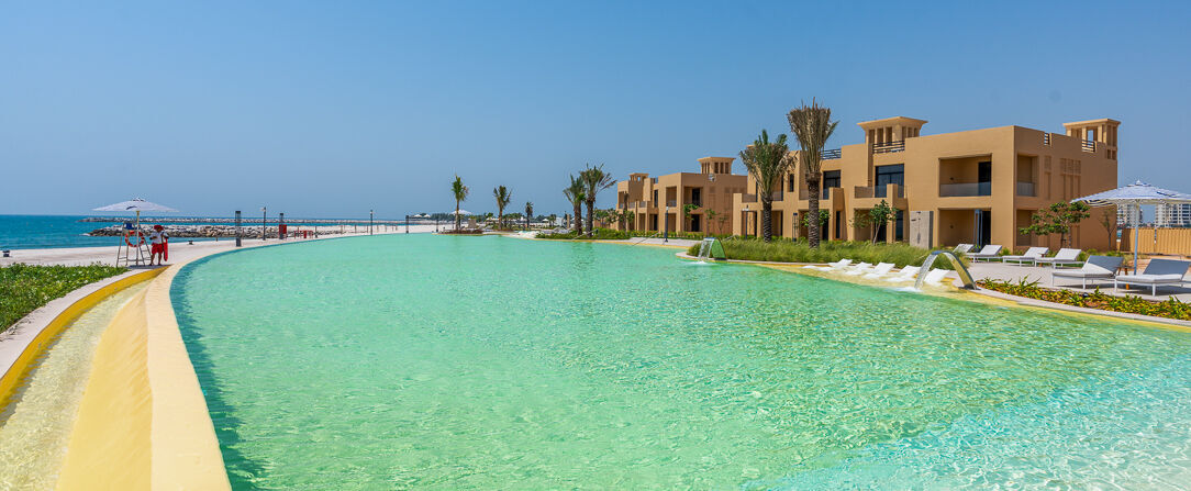 Sofitel Al Hamra Beach Resort ★★★★★ - L’élégance à la française entre montagnes, mer & désert à Ras Al Khaïmah, l'idéal pour profiter en famille. - Ras Al Khaimah, Émirats arabes unis
