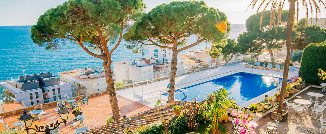 Hotel Roger de Flor by Seleqtta ★★★★ - Relax and disconnect on the Mediterranean. - Costa Brava, Spain