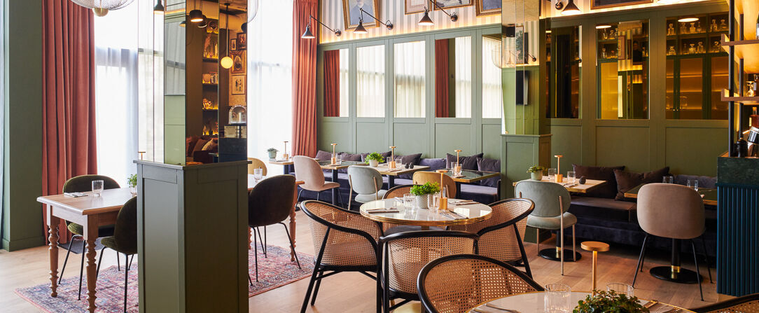 Square Lodge Hotel La Roche sur Yon – Handwritten Collection ★★★★ - Un cocon au centre de la Roche-sur-Yon, parfait pour explorer la Vendée. - La Roche-sur-Yon, France