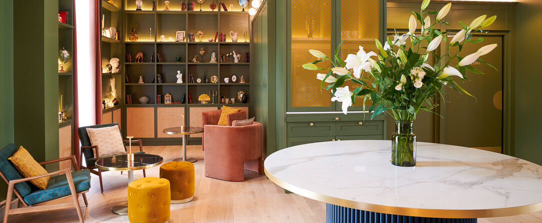 Square Lodge Hotel La Roche sur Yon – Handwritten Collection ★★★★ - Un cocon au centre de la Roche-sur-Yon, parfait pour explorer la Vendée. - La Roche-sur-Yon, France