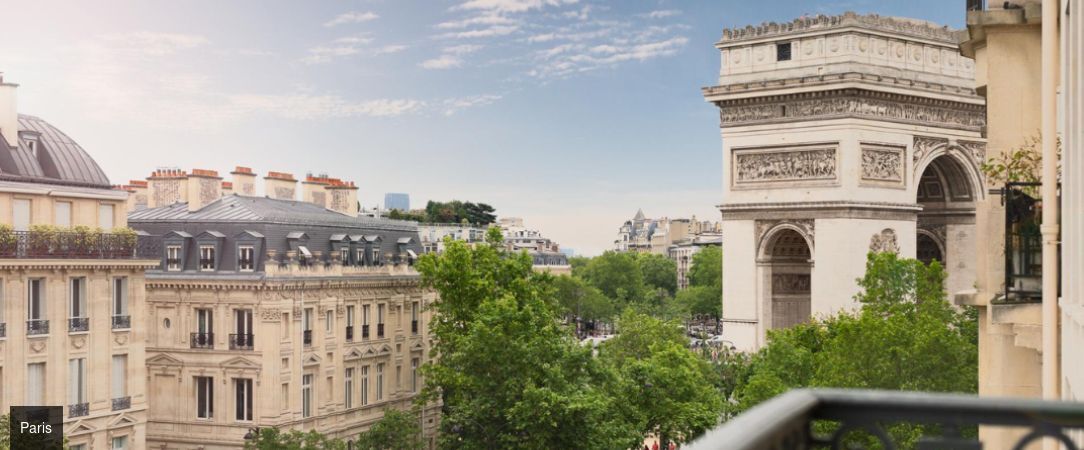 Miss Fuller ★★★★ - Dernière minute - Revivez l’esprit des années folles dans une adresse qui incarne l’élégance à la française à deux pas de l’Arc de Triomphe. - Paris, France