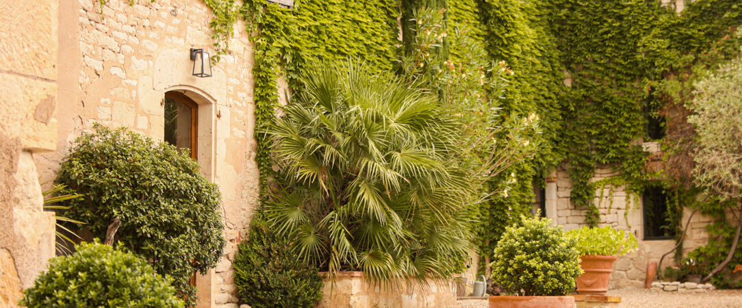 Domaine de La Monestarié - Chambres d’hôtes d’exception dans une maison aux airs de villa italienne au cœur de la campagne occitane. - Occitanie, France