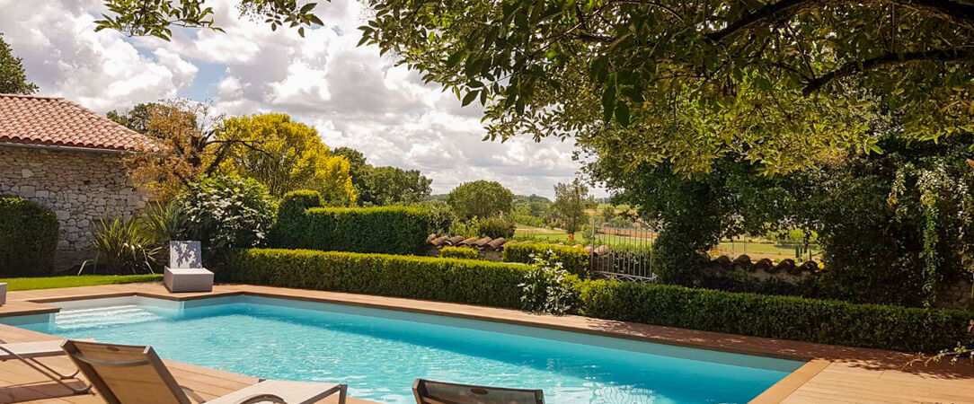 Domaine de La Monestarié - Chambres d’hôtes d’exception dans une maison aux airs de villa italienne au cœur de la campagne occitane. - Occitanie, France