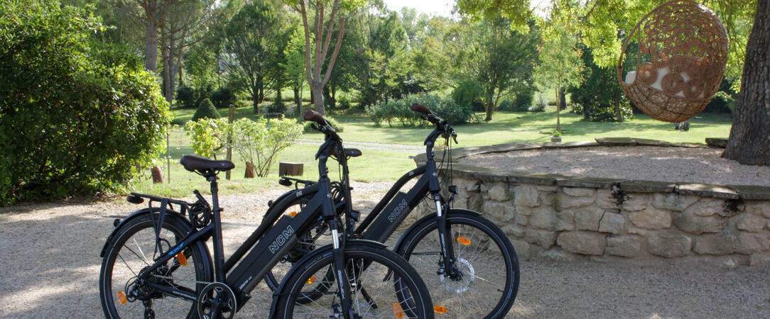 Domaine de La Monestarié - Chambres d’hôtes d’exception dans une maison aux airs de villa italienne au cœur de la campagne occitane. - Occitanie, France