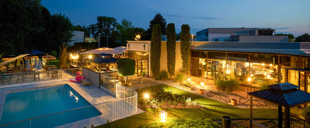 Novotel Marne-la-Vallée Collégien ★★★★ - Pied-à-terre cosy et confortable, quiétude et convivialité à Marne-la-Vallée. - Marne-la-Vallée, France