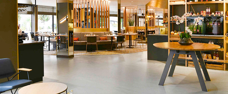 Novotel Marne-la-Vallée Collégien ★★★★ - Pied-à-terre cosy et confortable, quiétude et convivialité à Marne-la-Vallée. - Marne-la-Vallée, France
