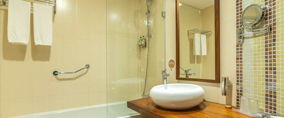 Aqua Pedra Dos Bicos Design Beach Hotel - Adults Friendly ★★★★ 18+ - Where nights sparkle and days glow on Albufeira's radiant coastline. - Algarve, Portugal