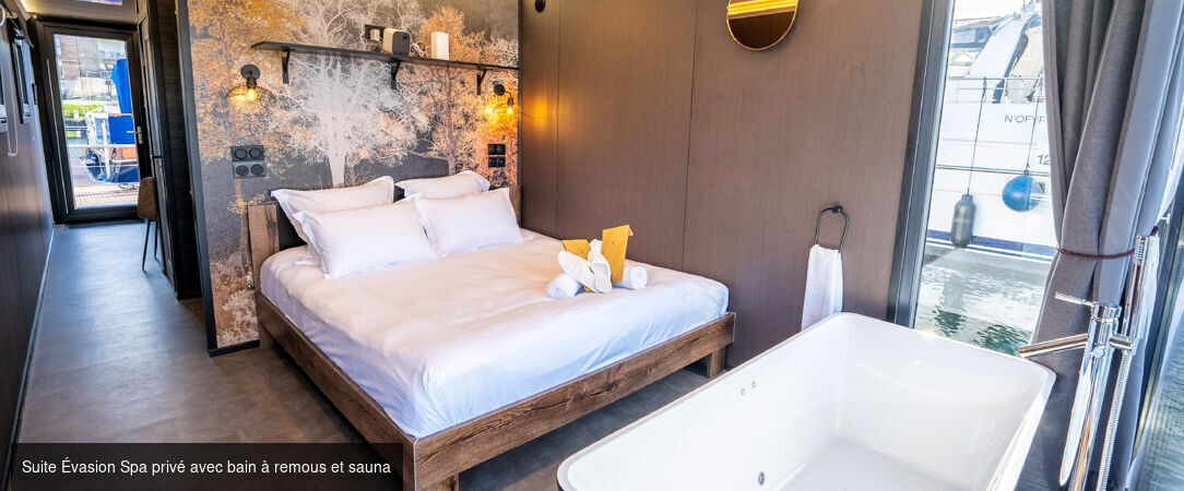 L'Escale Royale L'Isle Adam - Le confort d’une suite de luxe posée sur l’eau à l’Isle Adam. - Val-d'Oise, France