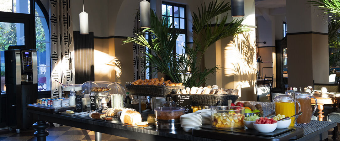 Hôtel de Diane ★★★★ - Dernière minute - Hôtel emblématique face à la plage. - Côtes-d'Armor, France