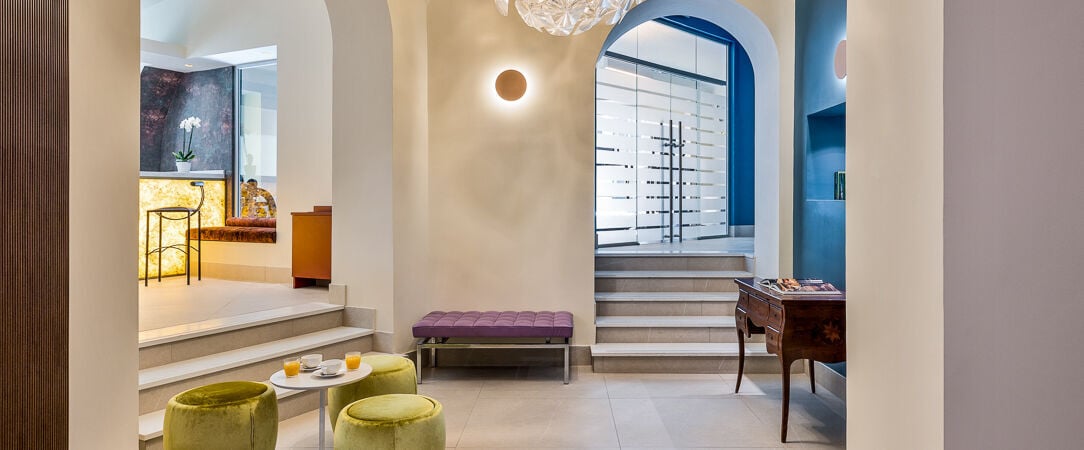 Mercure Napoli Centro Angioino ★★★★ - A modern retreat in vibrant Naples’ heart. - Naples, Italy