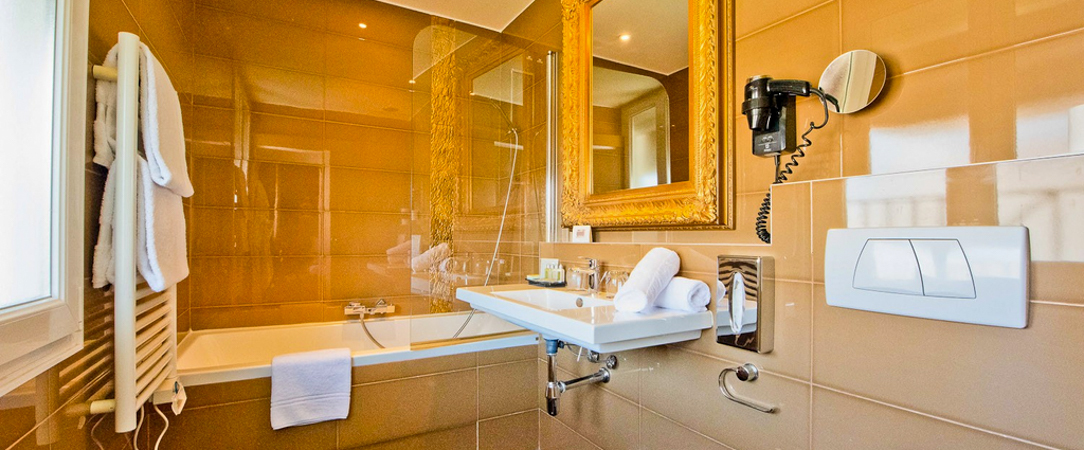 Hôtel La Villa Cannes Croisette ★★★★ - Refuge chic & glamour à 50 mètres de la Croisette. - Cannes, France