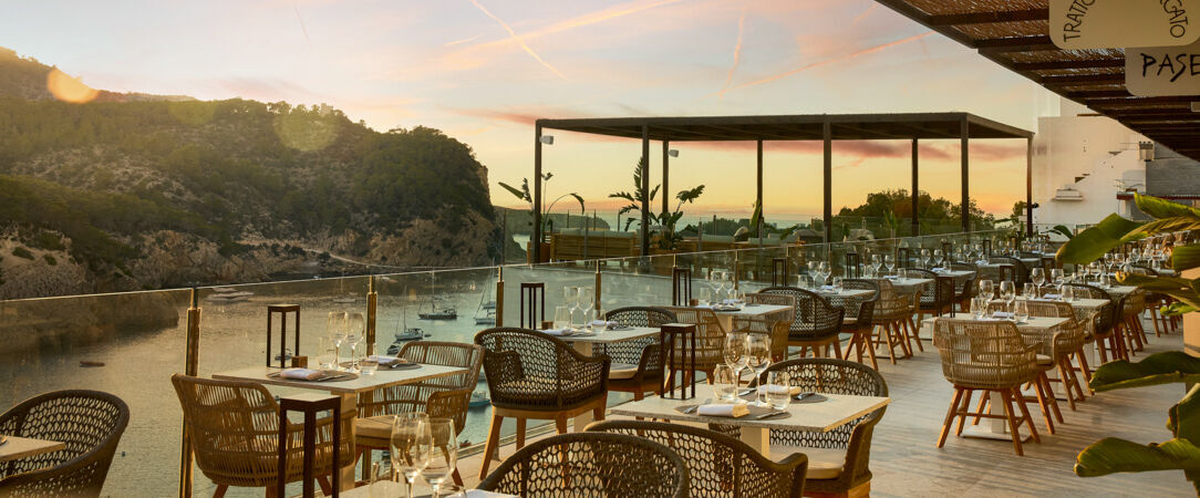 Cala San Miguel Hotel Ibiza, Curio Collection by Hilton - Adults Only ★★★★ -  - Ibiza, Espagne