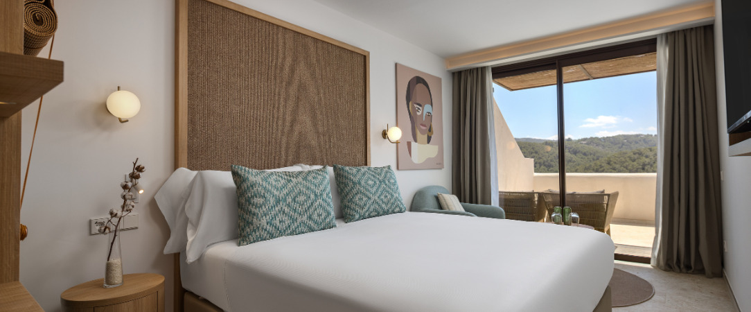 Cala San Miguel Hotel Ibiza, Curio Collection by Hilton - Adults Only ★★★★ -  - Ibiza, Espagne