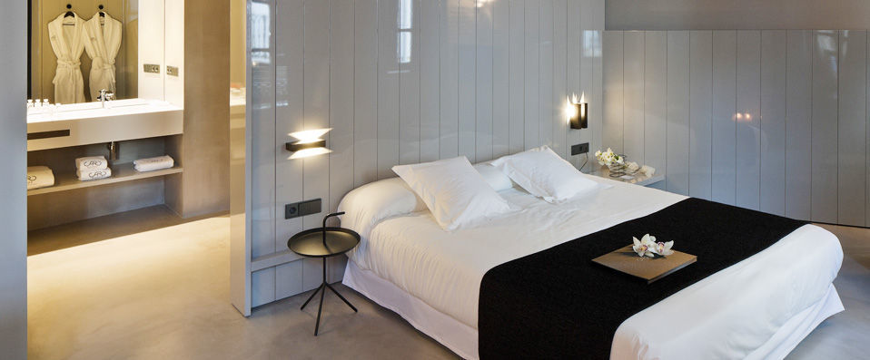 Caro Hotel ★★★★★ - Ancient stones and modern luxuries meet with spectacular success in Valencia. - Valencia, Spain