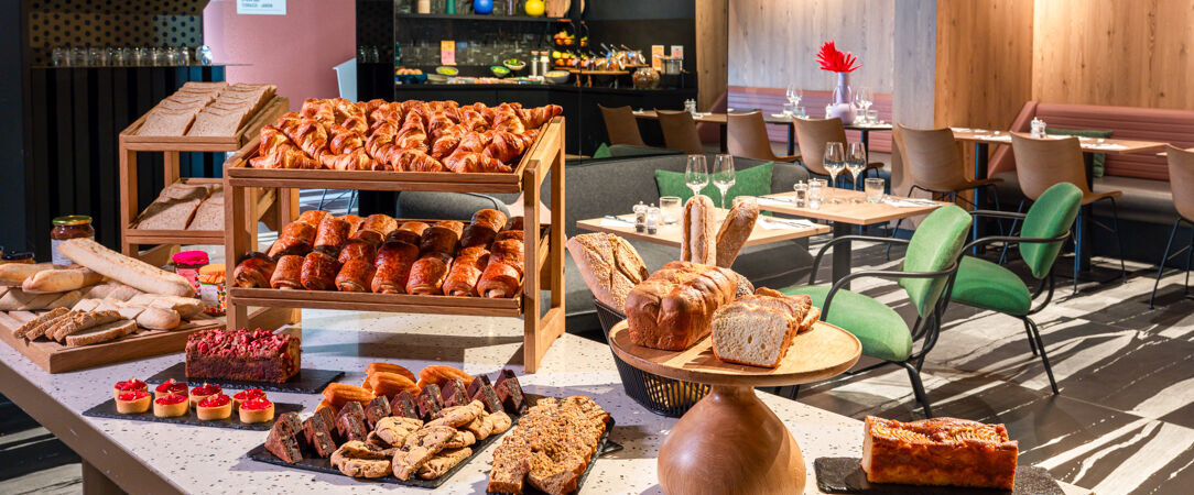 TRIBE Paris La Défense ★★★★ - A stylish retreat in Paris, the city of love. - Courbevoie, France