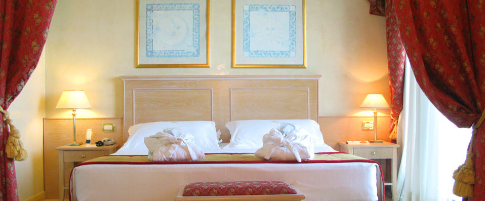 Hotel de Londres ★★★★ - Par Guillaume Pecheur, correspondant de VeryChic - Rimini, italie