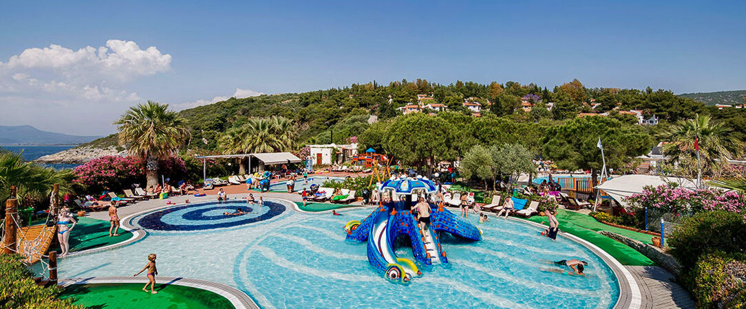 Pine Bay Holiday Resort ★★★★★ - Expérience All Inclusive, confort et plaisirs des sens au bord de la Mer Égée, l'idéal pour profiter en famille. - Kusadasi, Turquie